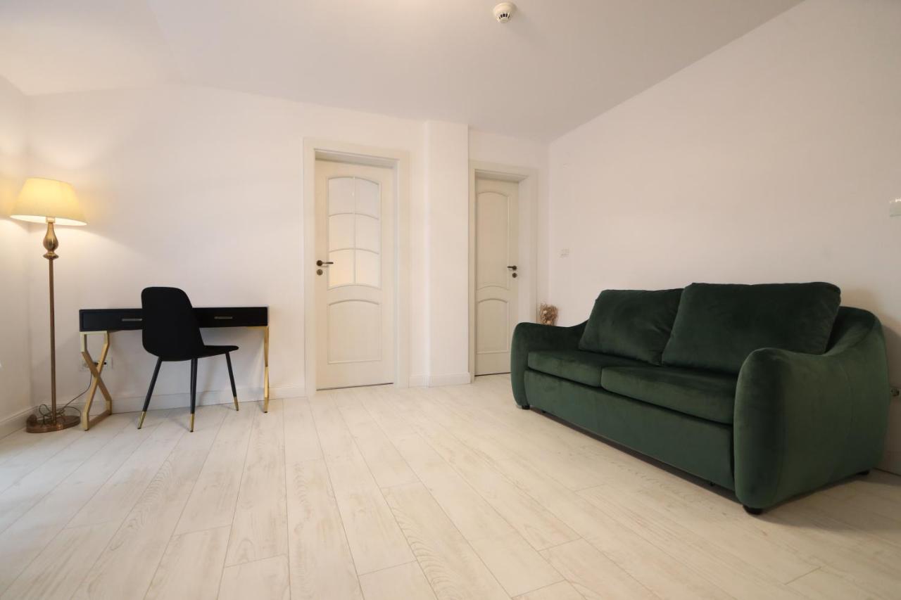 Apartament Perla Sudului - *