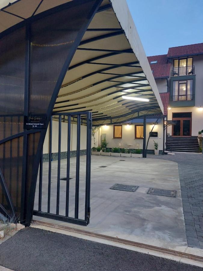 Apartament Perla Sudului - *